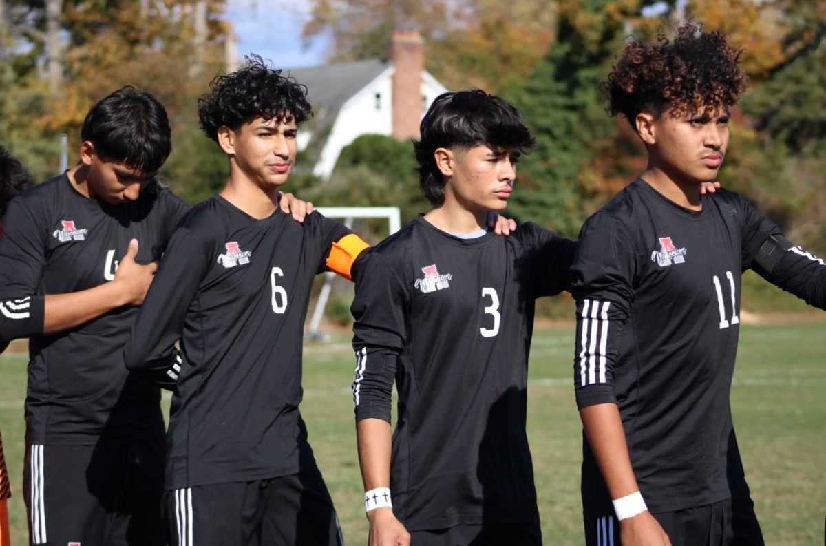 Boys Varsity Soccer Defeats Hauppauge, Advancess to County Semifinals